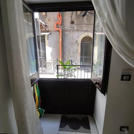 Casa vacanze Home&sharm Reitani Aeroporto di Catania Fontana Rossa